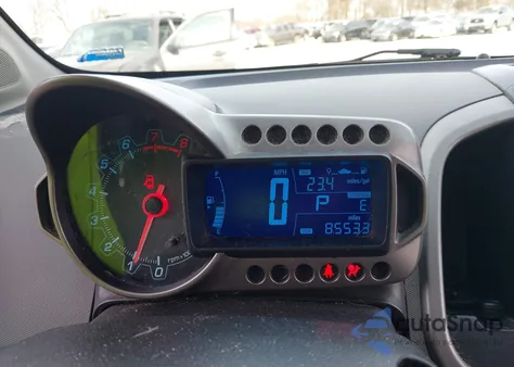 2014 Chevrolet Sonic Lt Auto из США, поврежденный, VIN 1G1JC6SH0E4130807